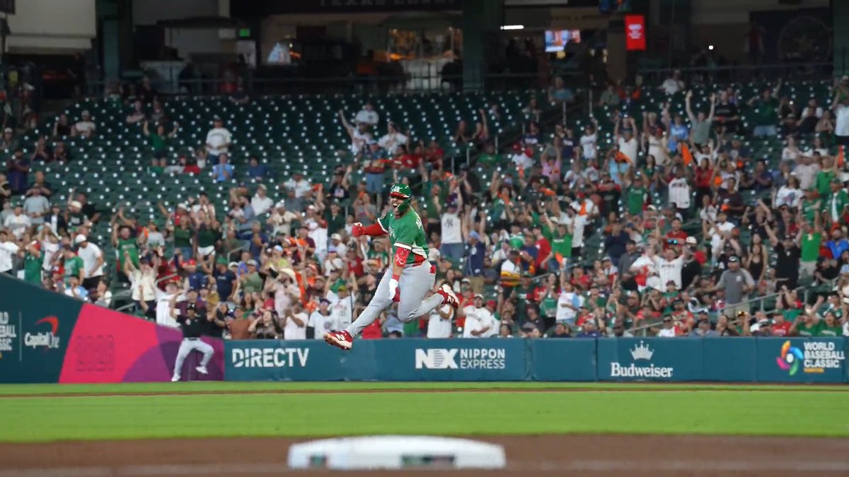 Nacho Alvarez Jr. had an electric trip around the bases ⚡️ #WorldBaseballClassic