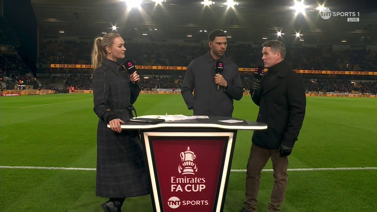 "Make no bones about it, this FA Cup is massive for Liverpool this season" 👀 With the scrutiny on Arne Slot and Liverpool's poor title defence, Michael Owen believes the FA Cup is huge for his old club. 🎙️ Laura Woods | 📺 TNT Sports & discovery+ UK