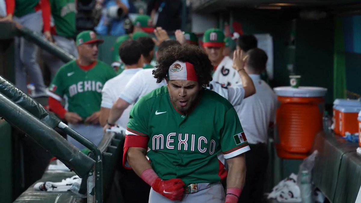 Jonathan Aranda is all of Team Mexico fans right now. #WorldBaseballClassic