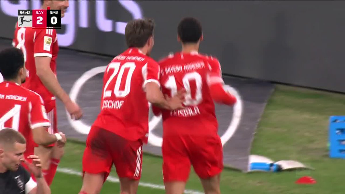 Jamal Musiala scores his first Bundesliga goal for Bayern since coming back from injury!