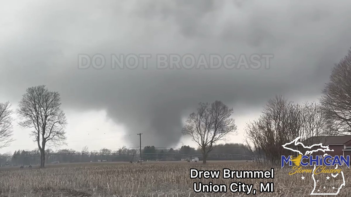 STRONG tornado moments ago near Union City, MI lofting debris into the air. From Drew Brummel & Evan Heemstra!