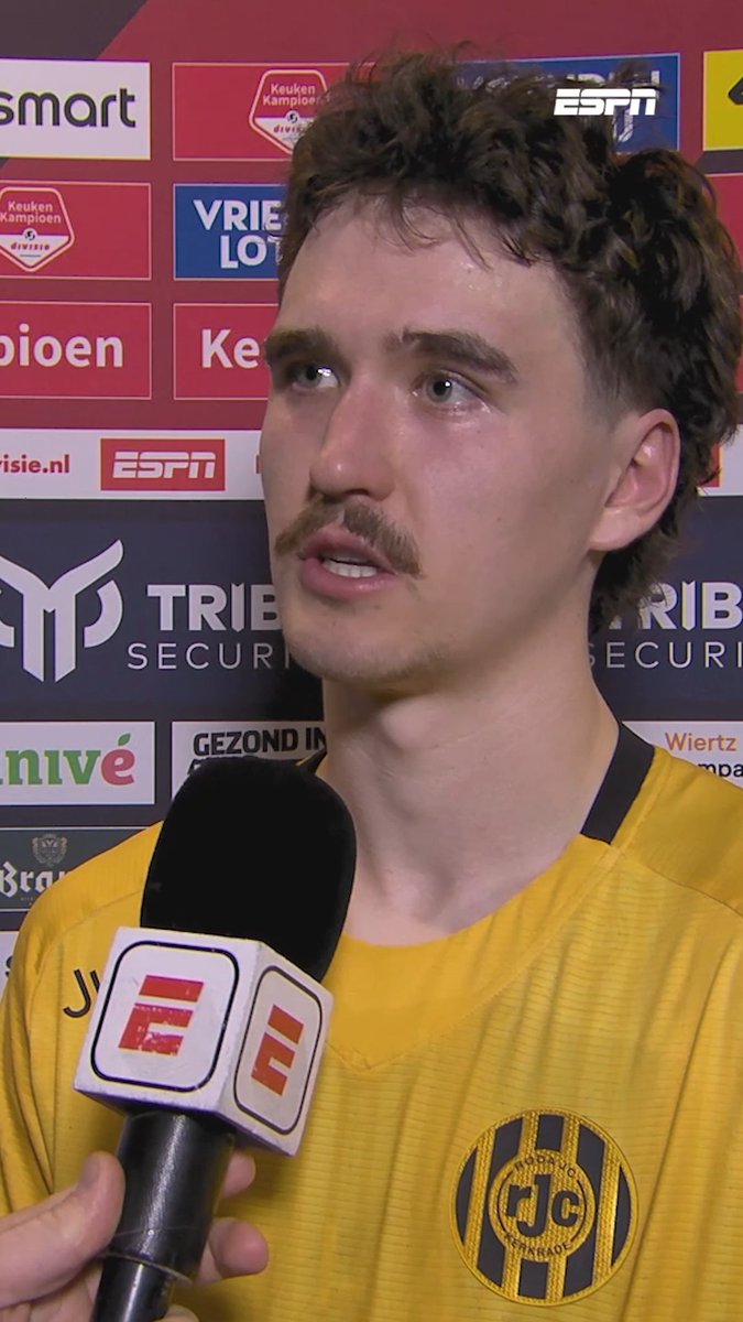 Lucas Beerten heeft geen goed woord over voor het gedrag van de spelers van Jong PSV 😳 "Je speelt tegen elf arrogante, kleine jongetjes" 🔗