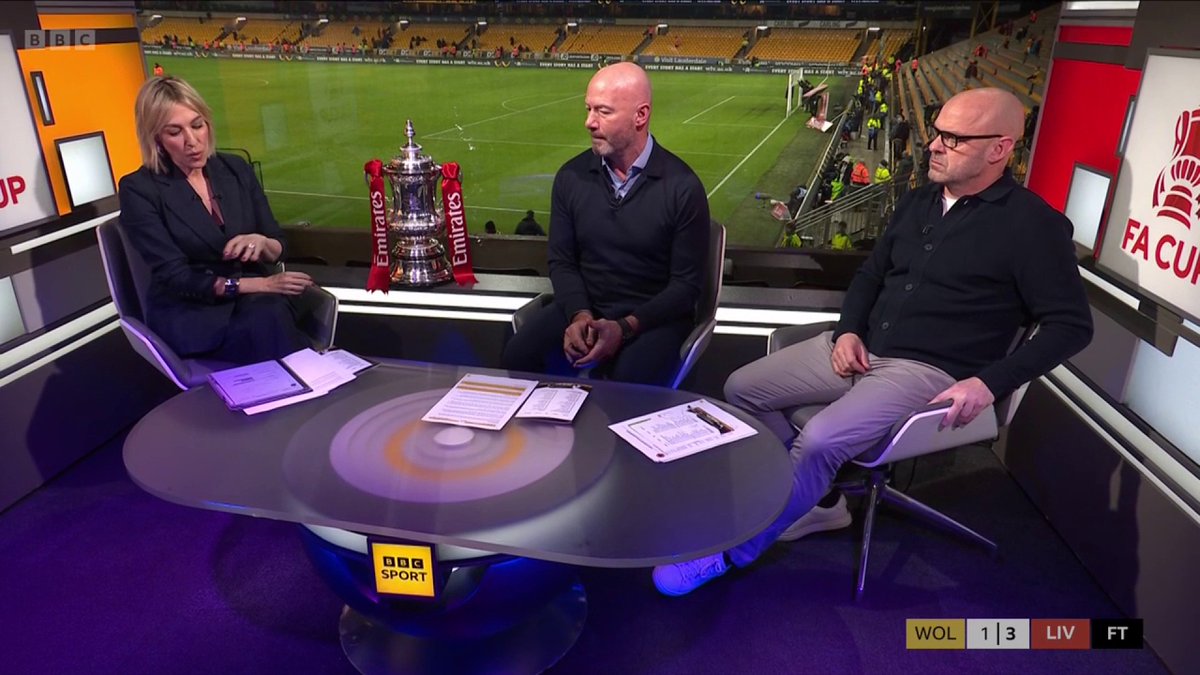 "He's been discarded more or less." "I'm not sure Kerkez has pushed him enough." Danny Murphy and Alan Shearer both agree that Andy Robertson should have played more for Liverpool this season 🗣️