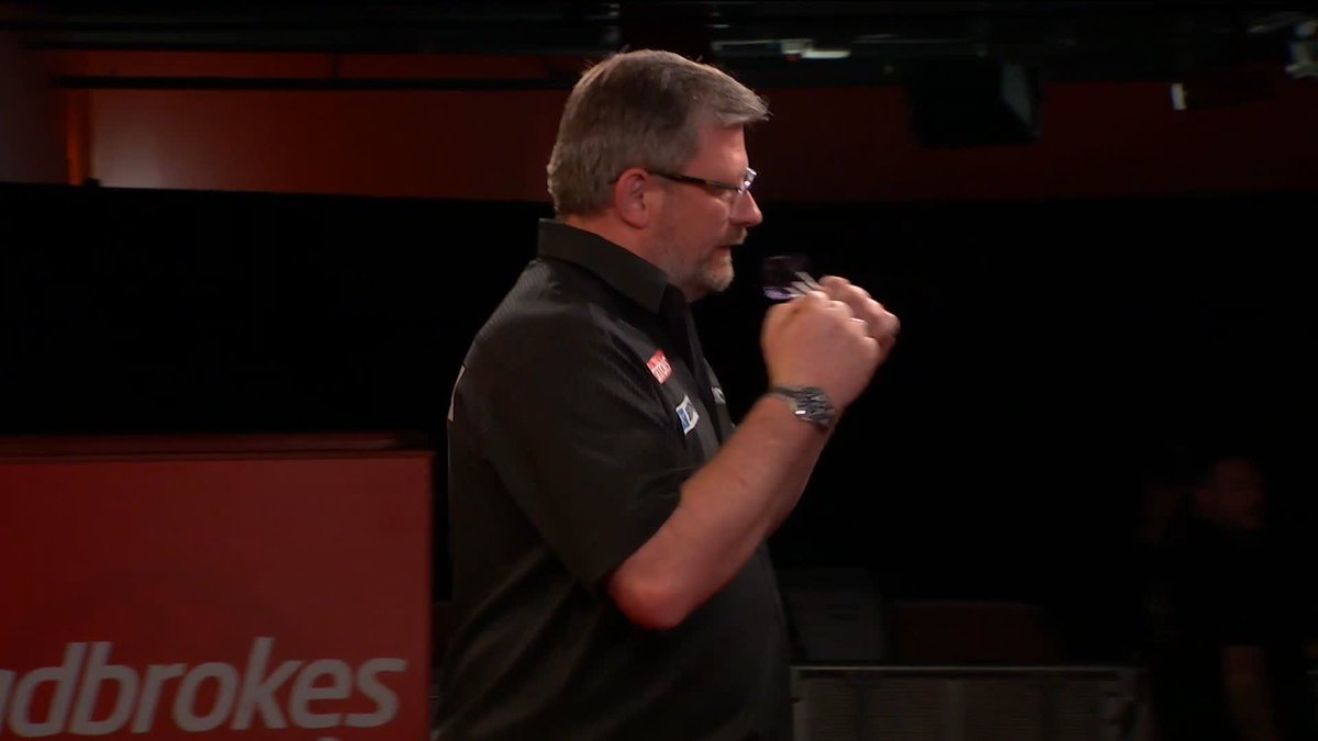 WADE DENIES DOBEY! Typical James Wade! The three-time UK Open champion holds his nerve to topple Chris Dobey in an epic last-leg decider to round off Friday's action on Stage Two! Live Scores & Streaming 📲 #UKOpenDarts | R4