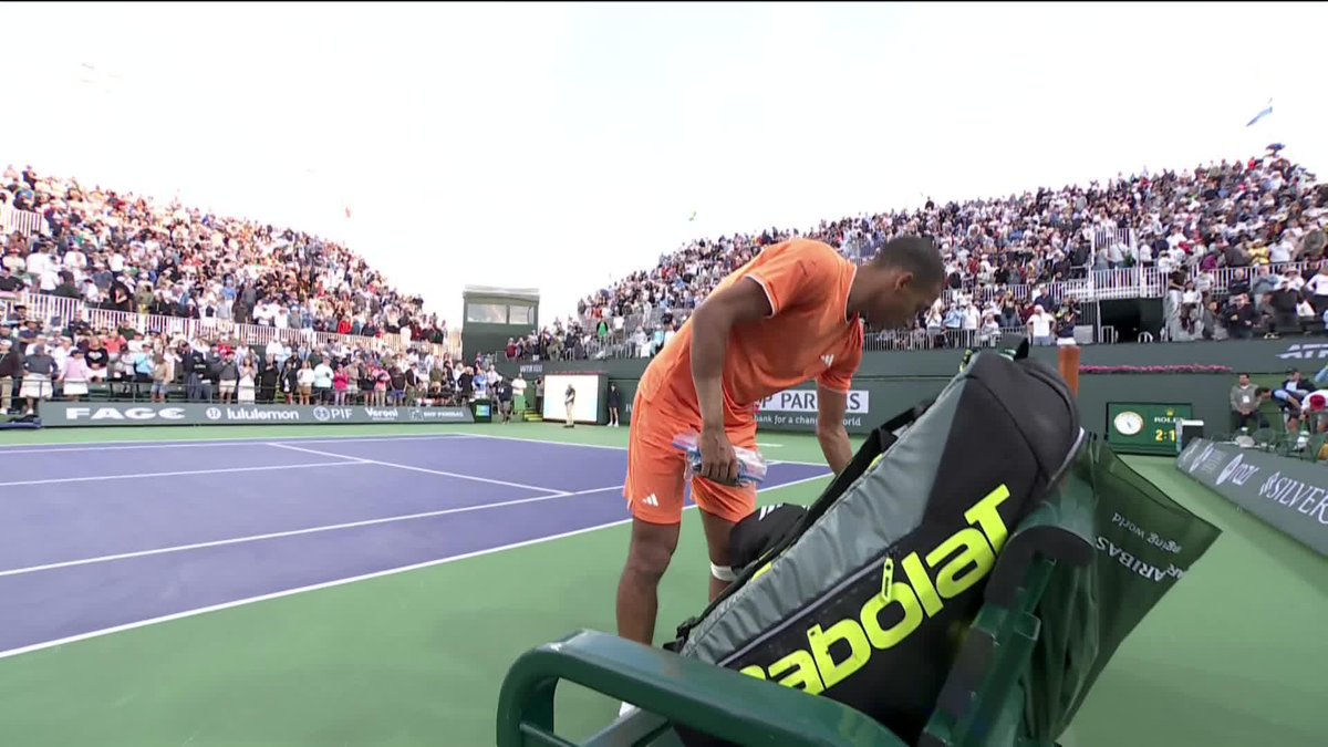Monfils waves goodbye to tennis paradise 🥹 Felix Auger-Aliassime defeats Gael Monfils in his final IW match 6-7, 6-3, 6-4. #tennisparadise