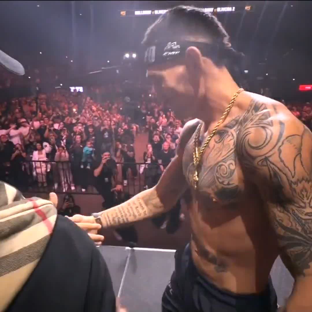 決して引かない！ホロウェイ×オリベイラ 試合前最後の超接近フェイスオフ！ #UFC