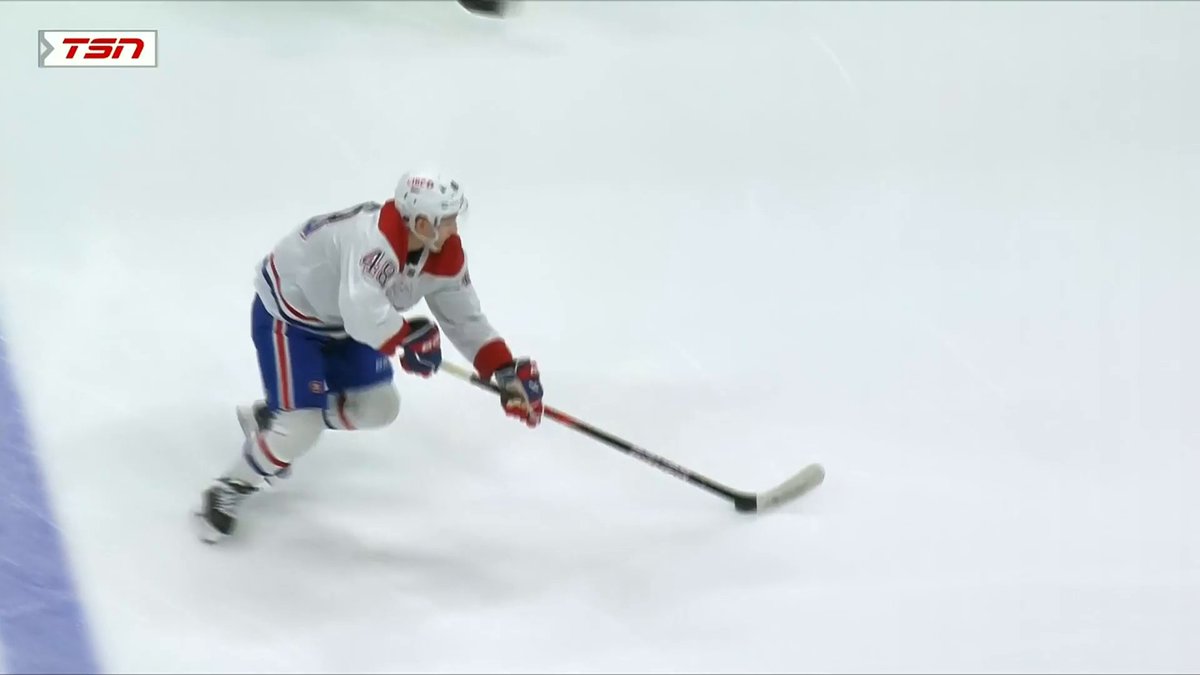 Lane Hutson puts the Canadiens Montréal up by one!! 🚨