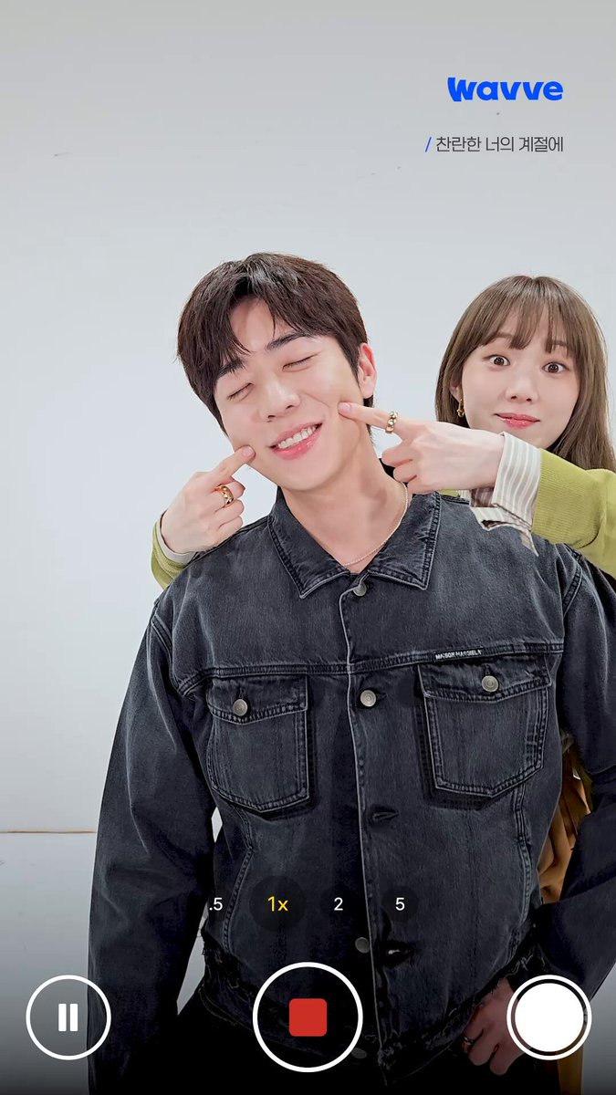 띵동💌 찬란이들의 웨이쁘이가 도착했습니다❣️ 두쫀쿠보다 달달한 강아지 고양이 조합(˶' ᵕ ' 🫶) [찬란한 너의 계절에] 지금 웨이브에서 스트리밍 중! JUST DIVE Wavve!🌊 #웨이브 #Wavve #찬란한너의계절에 #이성경 #채종협