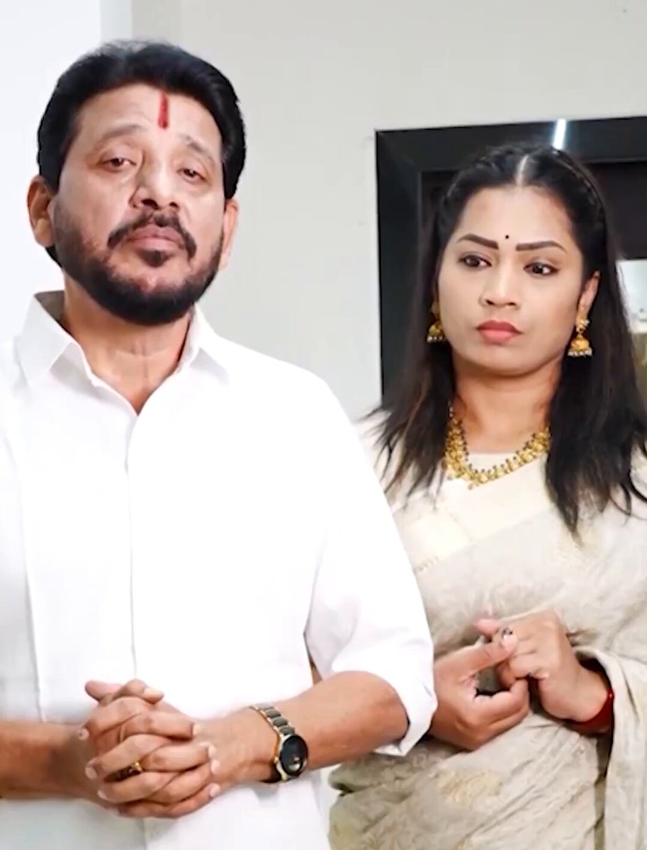 టీటీడీ చైర్మన్ #BRNaidu రాసలీలలు కంటే మేము చేసింది పెద్ద తప్పా? #ThanujaPuttaswamy పుట్టినరోజు సందర్భంగా ఎగ్‌లెస్ కేక్ కట్ చేయిస్తే మా మీద చర్యలకు ఆదేశించారు. మీ రాసలీల వీడియో చూసి మీకు తప్పు కనిపించలేదంటున్నారు. మరి కేక్ కటింగ్ వీడియోలో నాకు కూడా తప్పు కనిపించలేదు - ఎమ్మెల్సీ #DuvvadaSrinivasRao #Tirumala #ttd