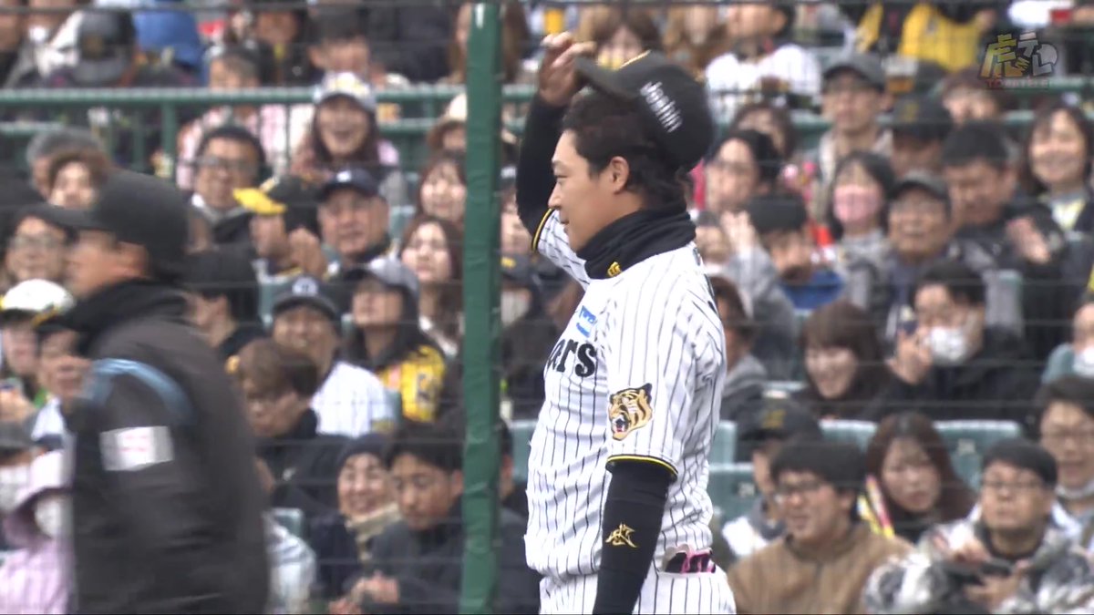 5回表、大山選手が一塁線の打球に飛びつき好捕！ナイスプレー！