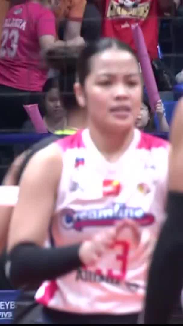 GRABE KA NA, JEMA 🤯 Jema Galanza shows off her hops with back-to-back highlight plays for the Creamline Cool Smashers against the Nxled Chameleons in Set 2 of their 2026 PVL All-Filipino Conference clash. #PVL2026 #TheHeartofVolleyball
