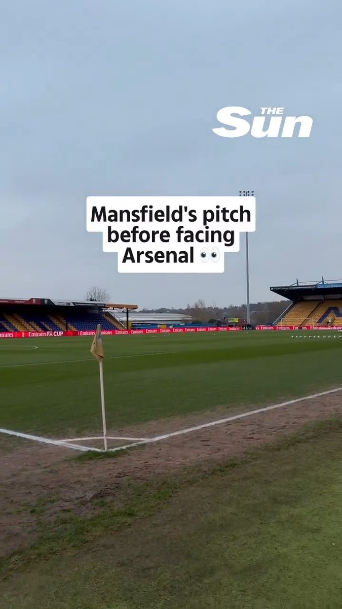 Is this Mansfield's attempt to counter Arsenal's corners? 😂