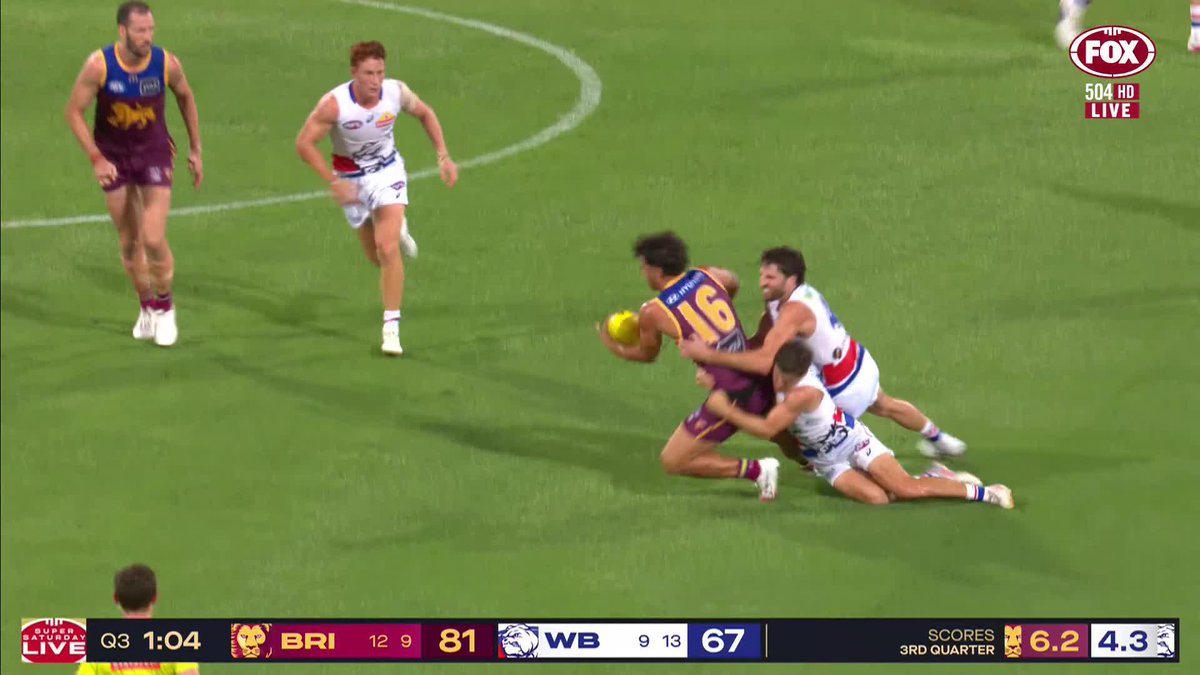 BAILEY WILLIAMS WITH A GOTY CONTENDER! 🤩 📺 Watch #AFLLionsDogs on ch.504 or stream on Kayo: ✍️ BLOG 🔢 MATCH CENTRE