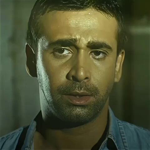 المشهد ده ب soundtrack بتاع الفيلم بالفيلم كله في حته تانيه