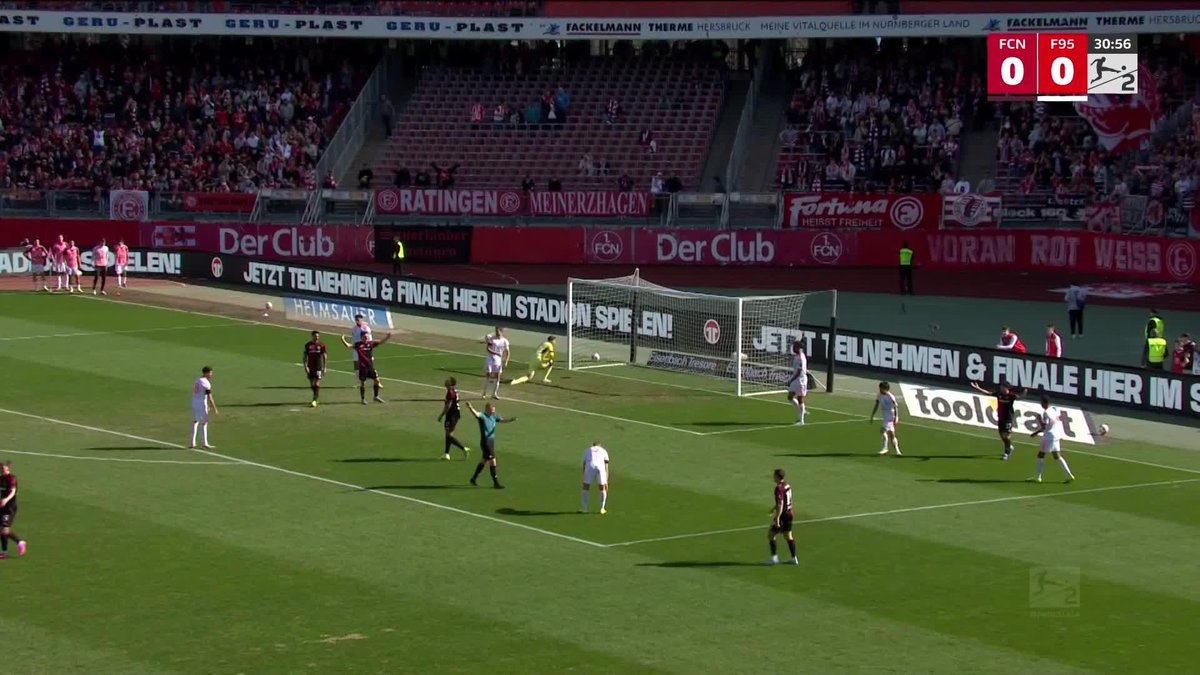 Hätte das Tor hier zählen müssen? 🤔 ➡️ Die 2. Bundesliga live auf Sky 🍿📺 #sky2bundesliga #2bundesliga #fcnf95