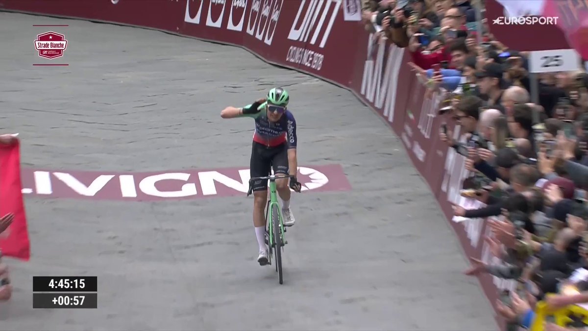 ESTE TAMPOCO PUEDE SER MORTAL 👶🏼🇫🇷🤯 Paul Seixas. 19 años. Segunda campaña en pros. Le ganó a Ayuso en una etapa de Algarve y ahora supera al subcampeón del Giro, Isaac del Toro, en las rampas de Via Santa Caterina. ES PRESENTE. #StradeBianche