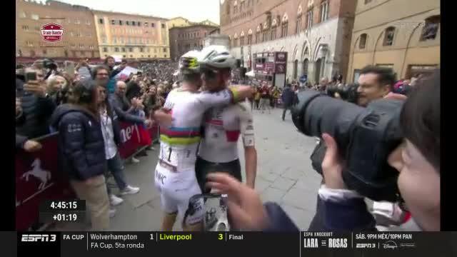 ¡PODIO HISTÓRICO PARA MÉXICO E ISAAC DEL TORO! 🇲🇽 🤩 Por primera vez un mexicano termina entre los tres mejores del Strade Bianche 👏 Lo disfrutas por ESPN y #DisneyPlus Premium.