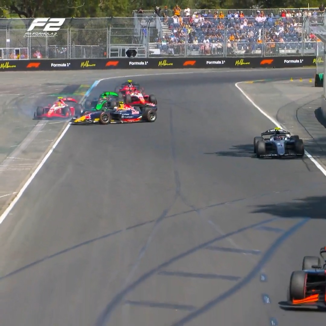 When two into one doesn't go 🫣 Nikola Tsolov was sent spinning in the Sprint courtesy of Colton Herta 😵‍💫 #F2 #AusGP