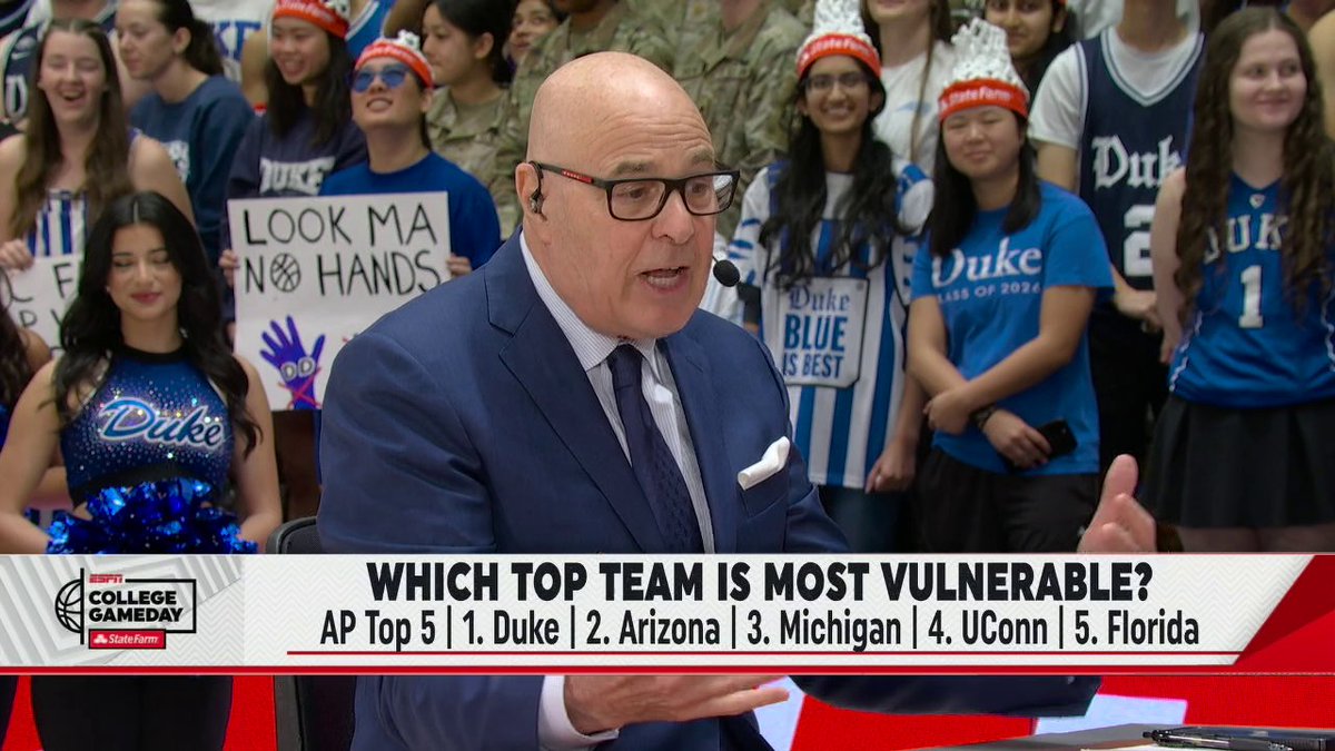 "Kansas is the most dangerous team way outside the box." Seth Greenberg explains why he thinks the Jayhawks can make a tournament run with Darryn Peterson 👀