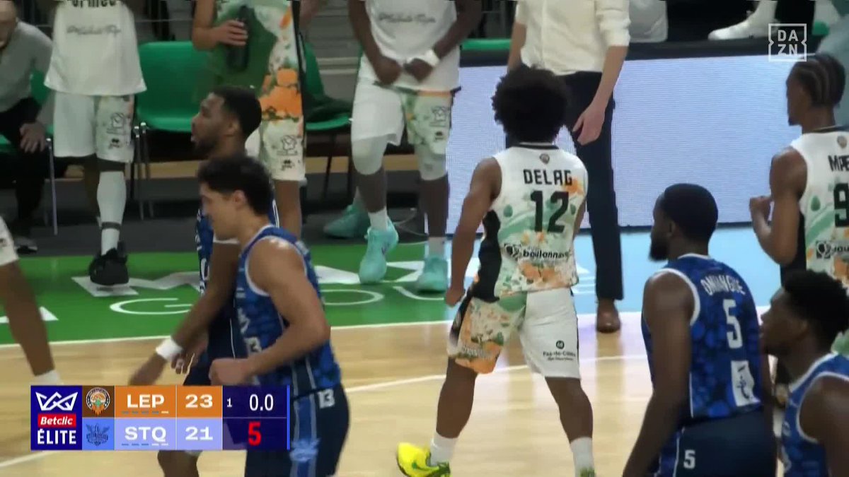 😍 | Et les deux premiers points en carrière de Noam Delag sur ce floater au buzzer ! L'ESSM Le Portel est devant ! Suivez la rencontre en direct sur DAZN 📲