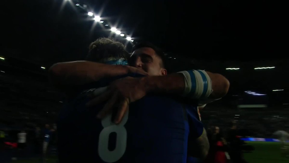 La prima vittoria di sempre 💙 L'Italia batte gli inventori del rugby 🏉 #GuinnessM6N #Since1883