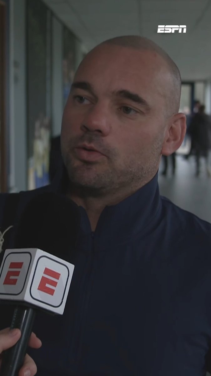 Moet Ajax Wesley Sneijder een functie aanbieden bij de club? 👀 "Ik droom niet over een gesprek met Jordi Cruijff"