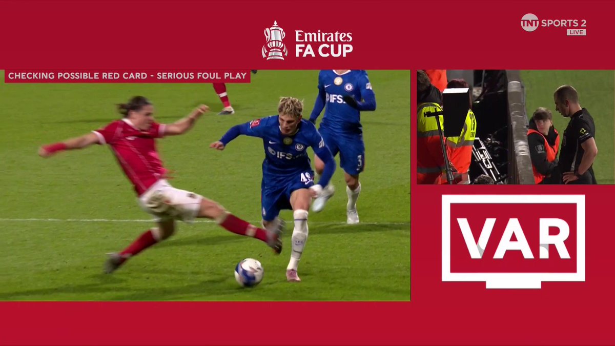 Wrexham's George Dobson receives a red card for a reckless challenge on Alejandro Garnacho 🟥 📺 TNT Sports & discovery+ UK