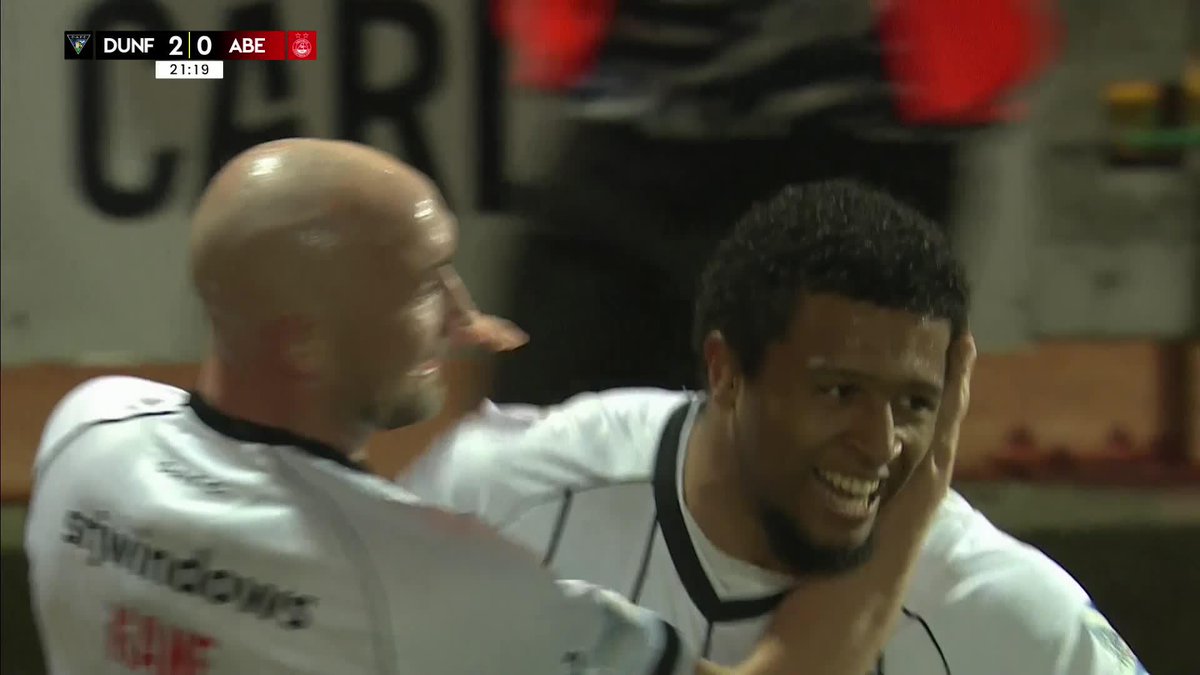 What a time to get your first Dunfermline Athletic goal! 😱 Olly Thomas doubles the Pars' lead against Aberdeen ⚫⚪ #ScottishCup