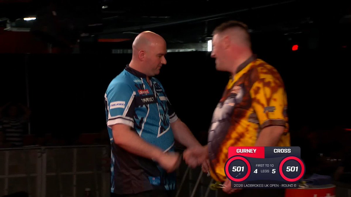 VINTAGE VOLTAGE! ⚡️ Classy, classy Crossy! Rob Cross regains control against Daryl Gurney with a fabulous 152 checkout! Live Scores &amp; Streaming 📲 #UKOpenDarts | R6