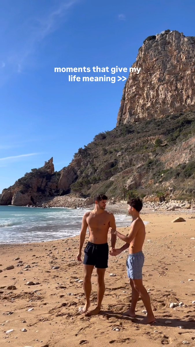 A text from a stranger turned into wholesome trips across the world with my (now) husband 🥰