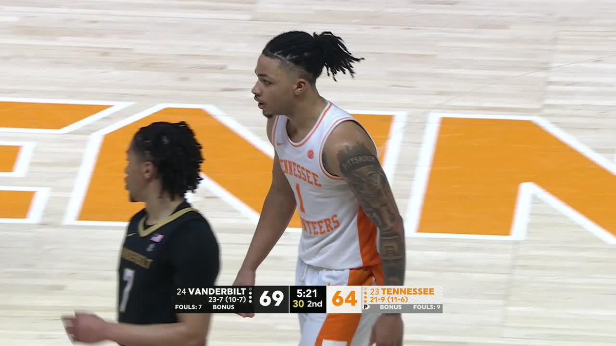 AMARI AGAIN he's up to 24 📺 ESPN 📲