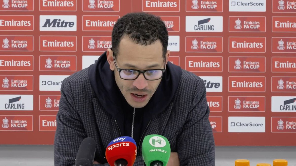 ''They're both correct decisions for me'' Liam Rosenior praises Wrexham and the ''great place'' Garnacho is in before reacting to VAR drama as Chelsea reached the FA Cup quarter-final 🔵