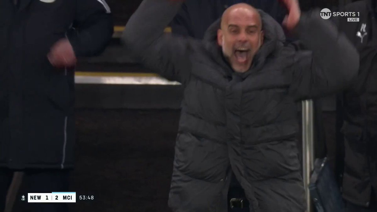 A FURIOUS Pep Guardiola receives a yellow card for his reaction to a challenge on Jeremy Doku 😳 📺 TNT Sports & discovery+ UK