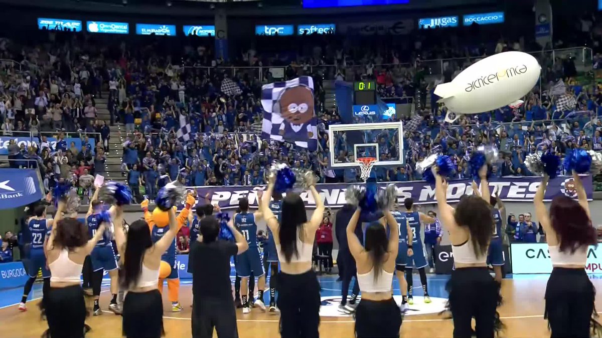 ¡Así suena la celebración de la familia Recoletas Salud San Pablo Burgos! 💙 📺 DAZN España | #LigaEndesa