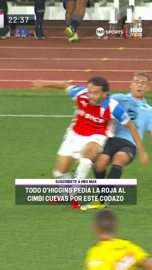 🫣⚽💥 ¡Fuerte golpe en Rancagua! O'Higgins pedía la tarjeta roja por este codazo del Cimbi Cuevas ante Francisco González en este #MatchdaySábado, pero el juez Juan Lara decidió mantener la cartulina amarilla para el jugador de #LosCruzados. Disfruta lo mejor de la #LigaDePrimeraMercadoLibre 2026. Suscríbete a #TNTSportsenHBOMax 📲💻 Link en la BIO 📍