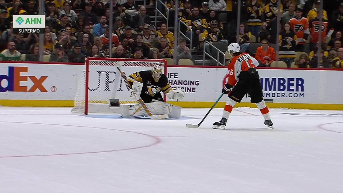 Zegras slooooowwwwwww and steady for the shootout goal 🔥 He has the highest shootout % ever btw 👀