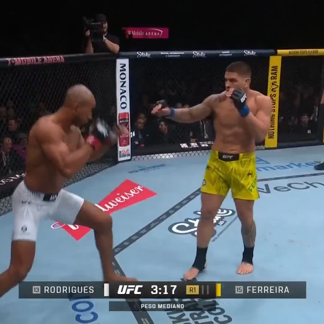 WOOOOOW 🔥‼️ Brutal nocaut para terminar la pelea en el primer round 😱 #UFC326 | En vivo por @pplusdeportes