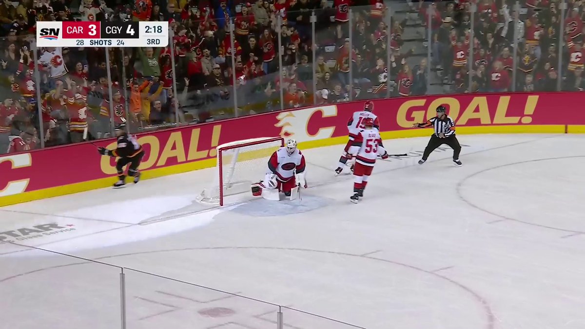 EWWWW 🤢 Joel Farabee's second of the night is sensational!
