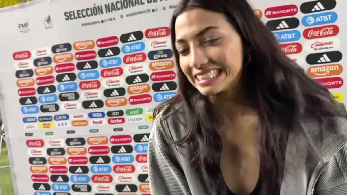 Parece que le dieron chocomilk con harto azúcar. La quiero mucho.
