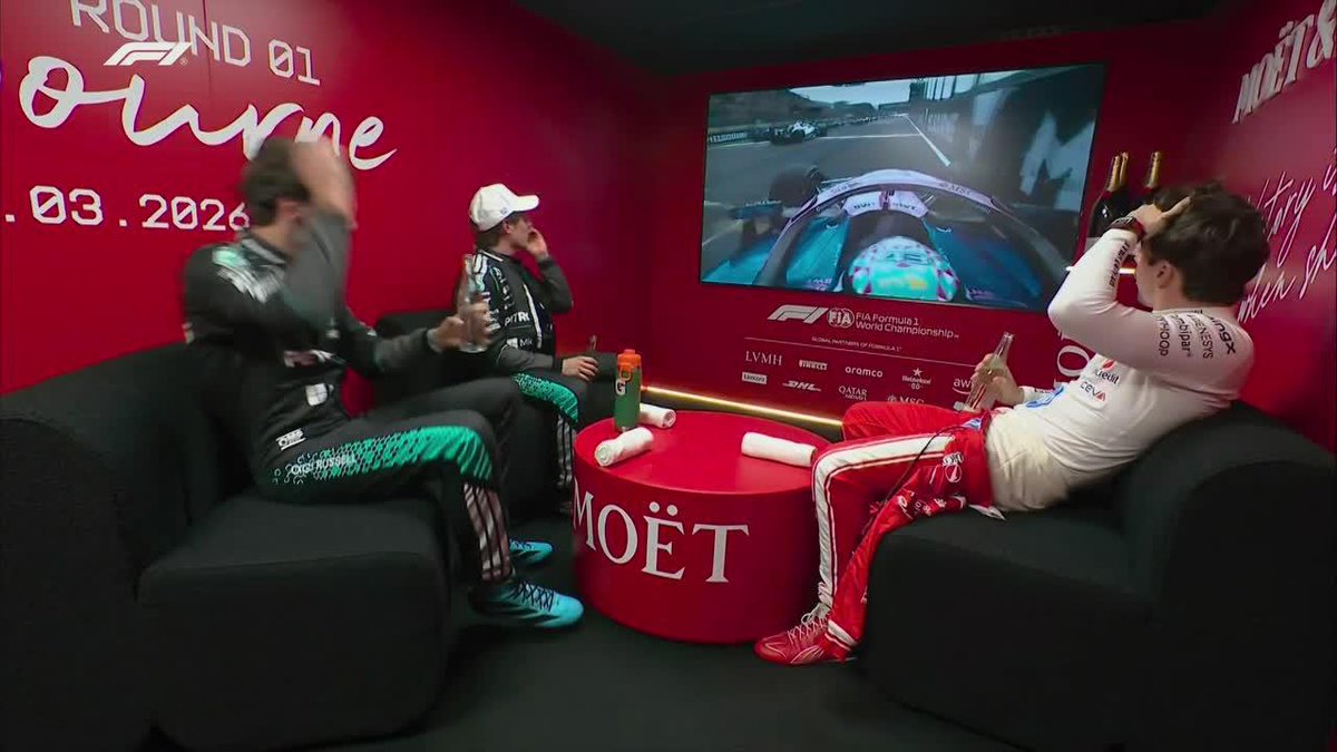 🏎️ ¡NI RUSSELL PODÍA CREER LO DE COLAPINTO! El gran ganador del #AusGP y su tremenda reacción ante la maniobra del argentino al esquivar a Lawson en plena largada. ▶️ Mirá la 🏁 #F1 en el Plan Premium de #DisneyPlus