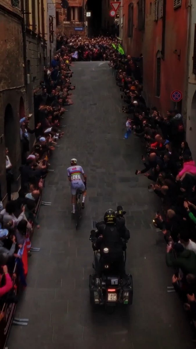 🥹🚴🏼♂️ Y volvería a nacer y volvería a ser fan del ciclismo #StradeBianche