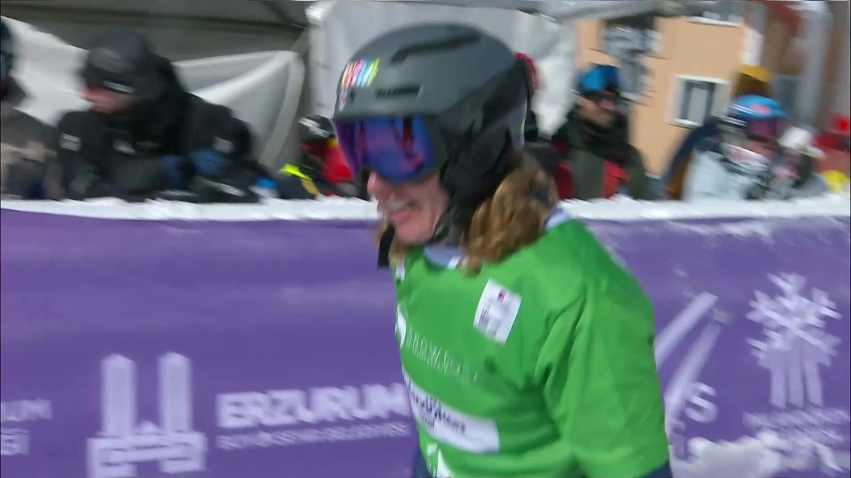 🇫🇷 Lea Casta termine 2e à la photo finish en finale du snowboardcross à Erzurum, Manon Petit Lenoir termine 4e ! #lequipeSNOW