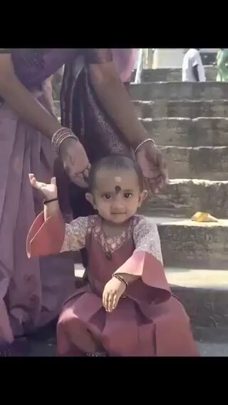 पहले वीडियो देखो… फिर स्क्रोल करना 🔥 इस नन्ही सी बच्ची ने भगवान महादेव के गाने पर ऐसा डांस किया कि पूरा इंटरनेट दीवाना हो गया मासूमियत भी…भक्ति भी…और जबरदस्त टैलेंट भी ऐसा वीडियो रोज़ देखने को नहीं मिलता हर हर महादेव 🚩 🔱