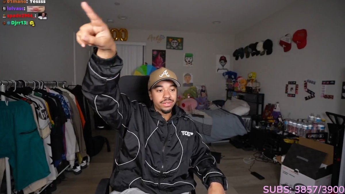 After going to the Philippines, Thailand and India so far this year, Arky is announcing his upcoming international trips: • Brazil w/ Yugi and Tota 🇧🇷 • Going around Iceland on a Motorcycle w/ ?????? 🇮🇸 • Secret trip w/ Yugi 🤫