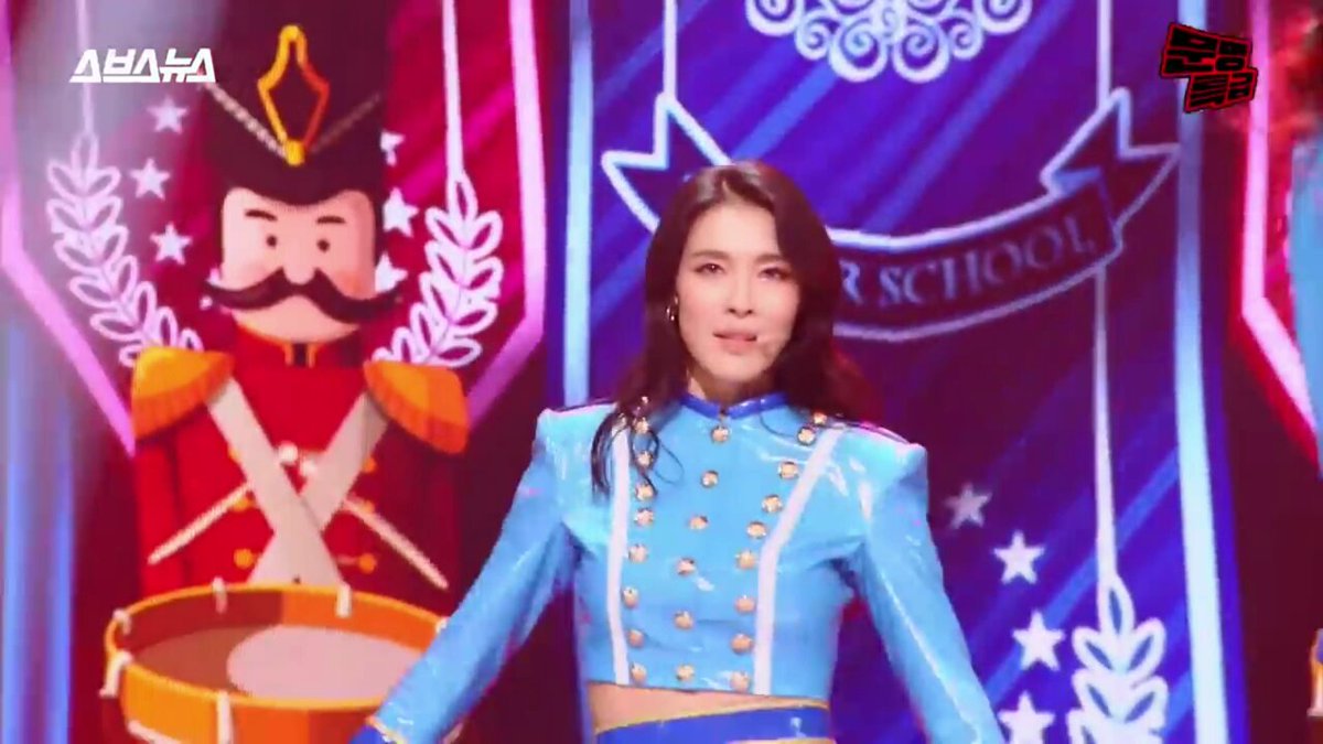 To those who don’t know: Jungah was pregnant when she performed this. That’s why her outfit was different, to cover her belly. That’s a LITERAL MOTHER performing while PREGNANT. Happy International Women’s Day, everyone!