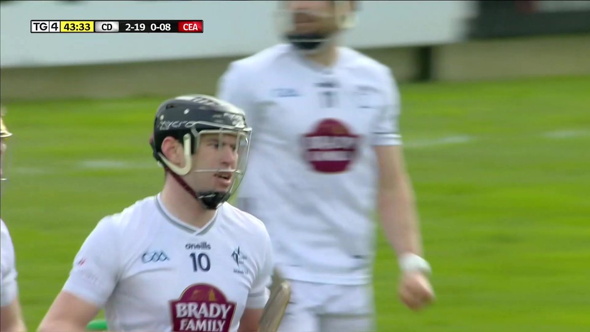 44 nóim Kildare GAA 2-19 (25) Carlow GAA 0-08 (8) Cúl eile! Neadaithe go hálainn sa líontán ag Cathal McCabe ⚡ Kildare are enjoying themselves out there now. What a finish from McCabe! BEO/LIVE AR TG4 📺 Allianz Ireland #AllianzLeagues #GAABeo