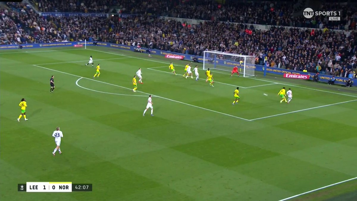 Leeds double their lead as Gabriel Gudmundsson reacts quickest to a loose ball in the box 🎯 📺 TNT Sports &amp; discovery+ UK