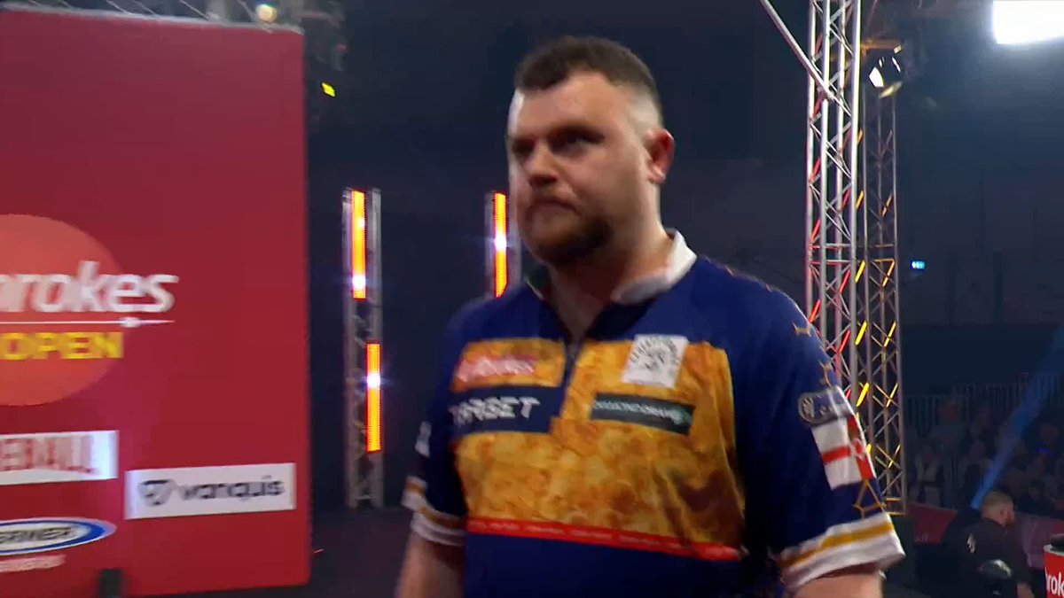 ROCK ON THE RAMPAGE! 💪 What a start for Josh Rock! The Northern Irishman wins four straight legs to race into a 4-1 lead over reigning champion Littler! Live Scores & Streaming 📲 #UKOpenDarts | SF