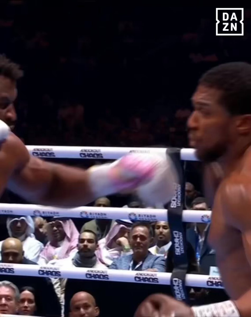 #Onthisday Anthony Joshua defeated Francis Ngannou by a lethal second round knockout 🥊⚡️