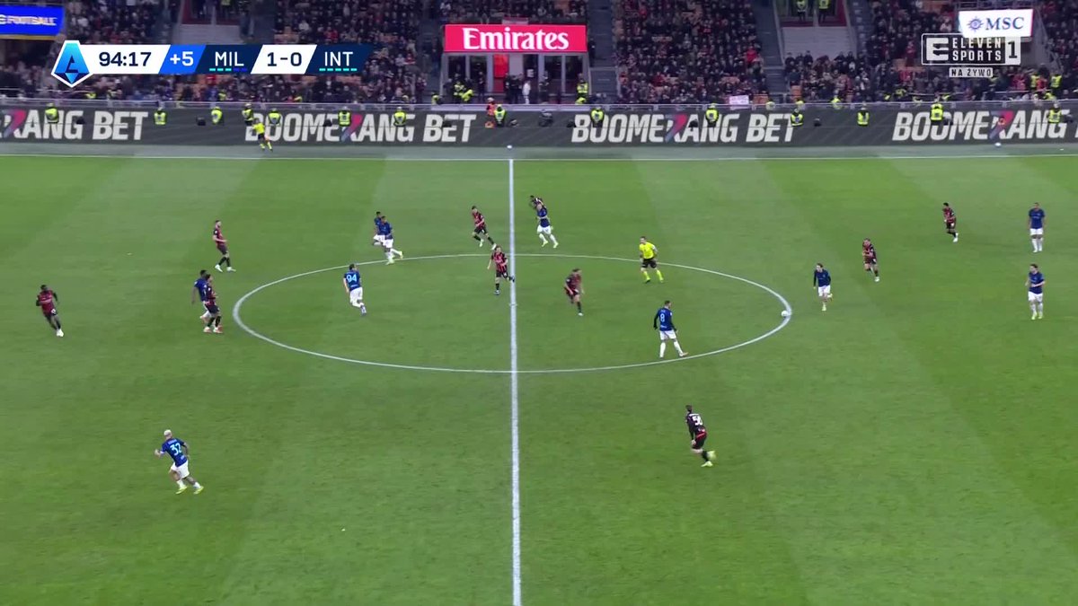 AC Milan wygrywa derby z Interem! 🔴⚫🏆 Ale emocje trwały do samego końca… 👀 Czy w ostatniej akcji meczu Interowi należał się rzut karny? 🤔⚽ Decyzja sędziego będzie szeroko komentowana!